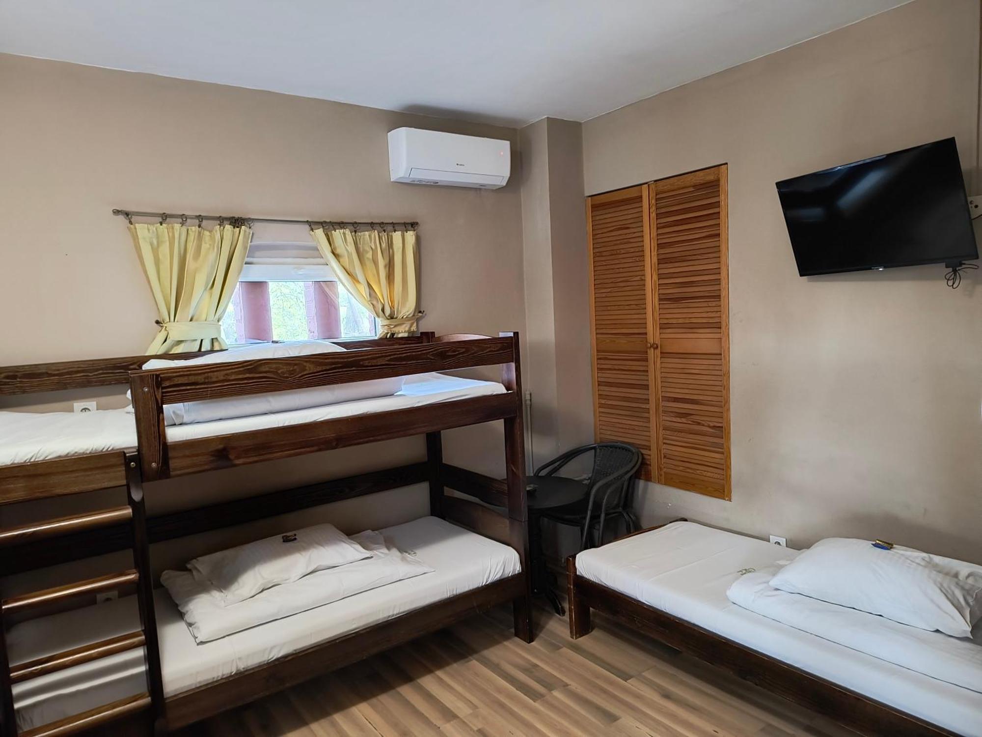 Green Hostel Wroclaw Przy Zoo Екстер'єр фото